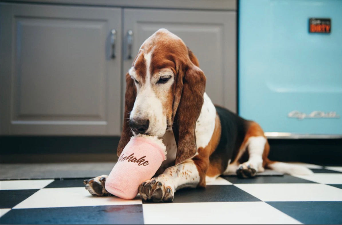 P.L.A.Y MUTTS MILKSHAKE