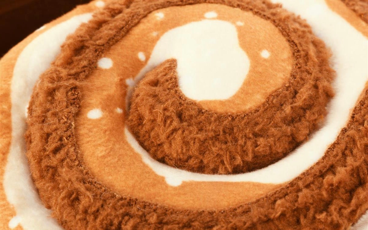 P.L.A.Y KANELBOLLE